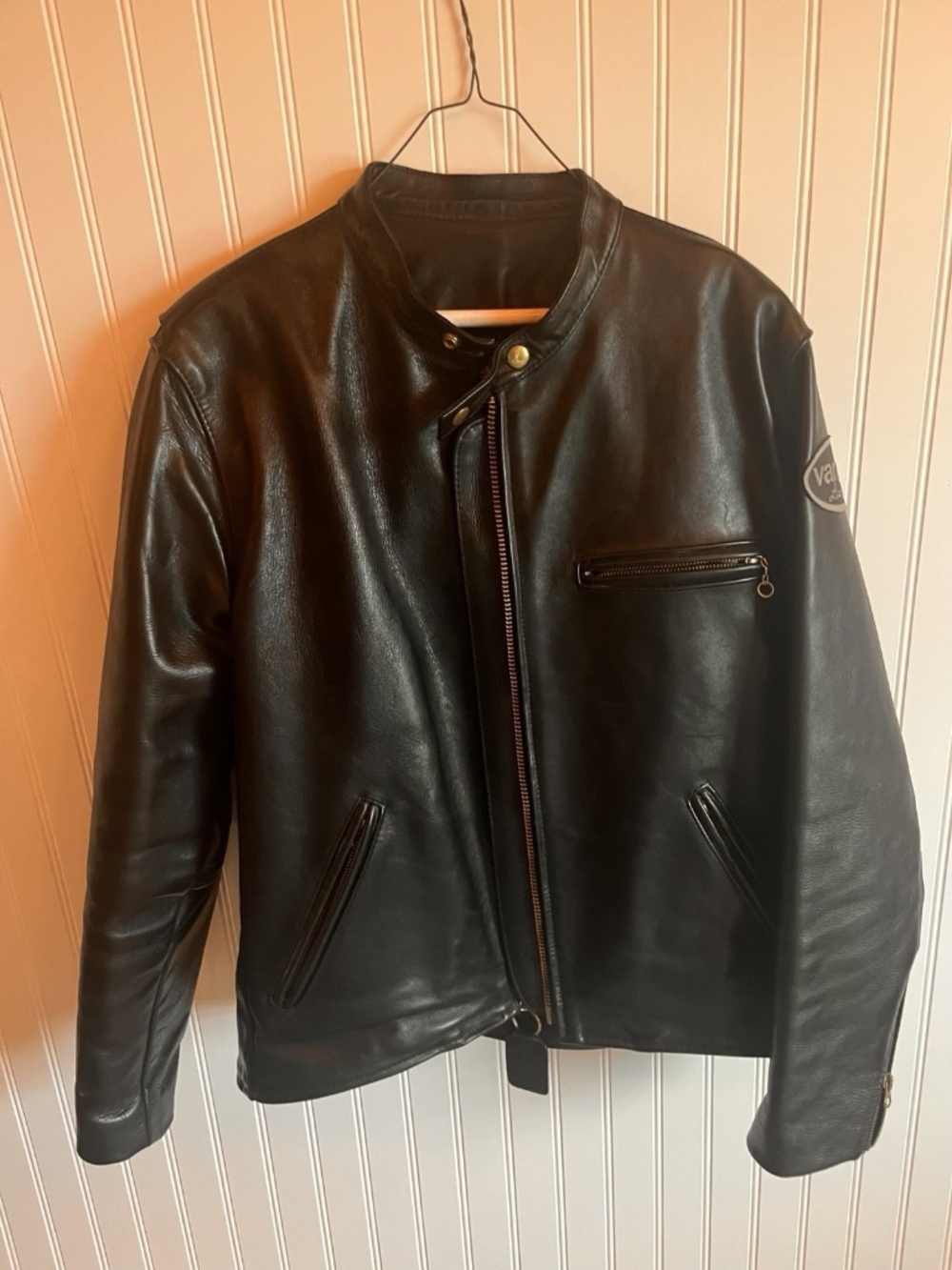 Vanson Leathers Model AR Motorcycle Leather Jacket sz 46 with Liner